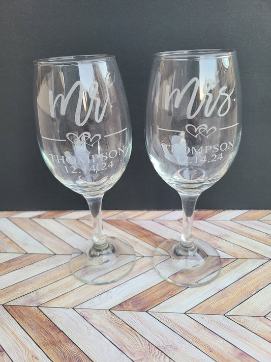 Mr and Mrs wedding glasses